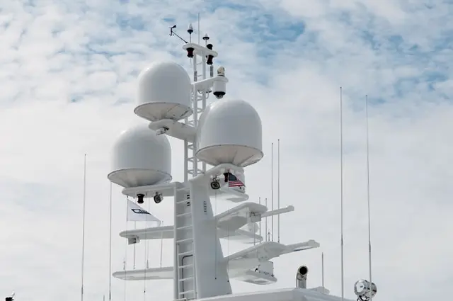 Marine communication antennas